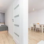 City Center Graniczna By Renters Apartament Warszawa
